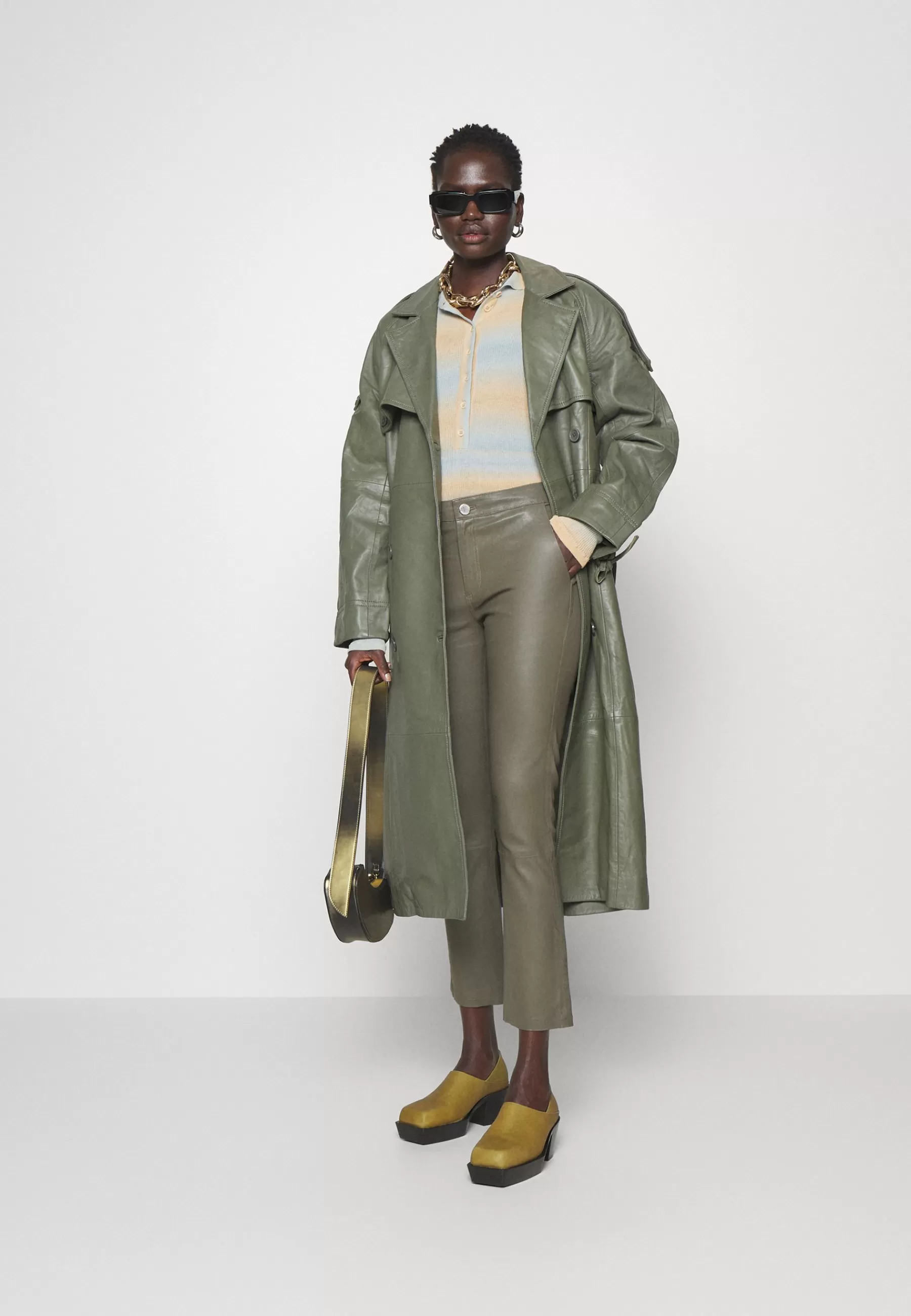 Dames 2nd Day Trenchcoats | Reed - Trenchcoat