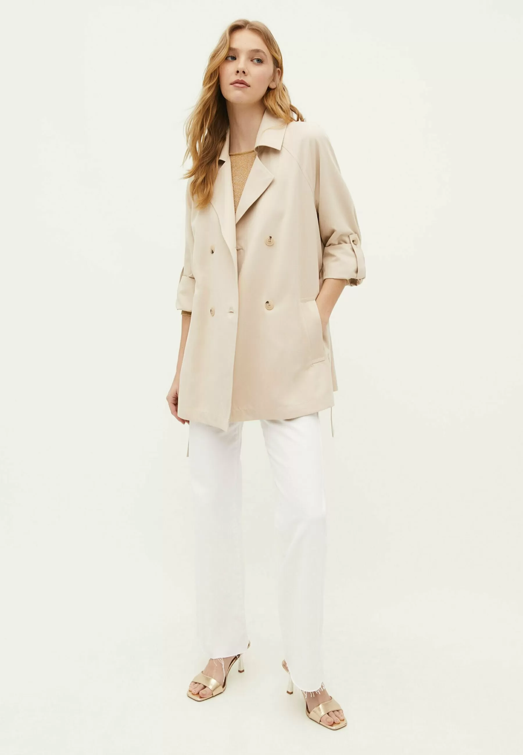 Dames Stradivarius Trenchcoats | Short Flowing - Trenchcoat