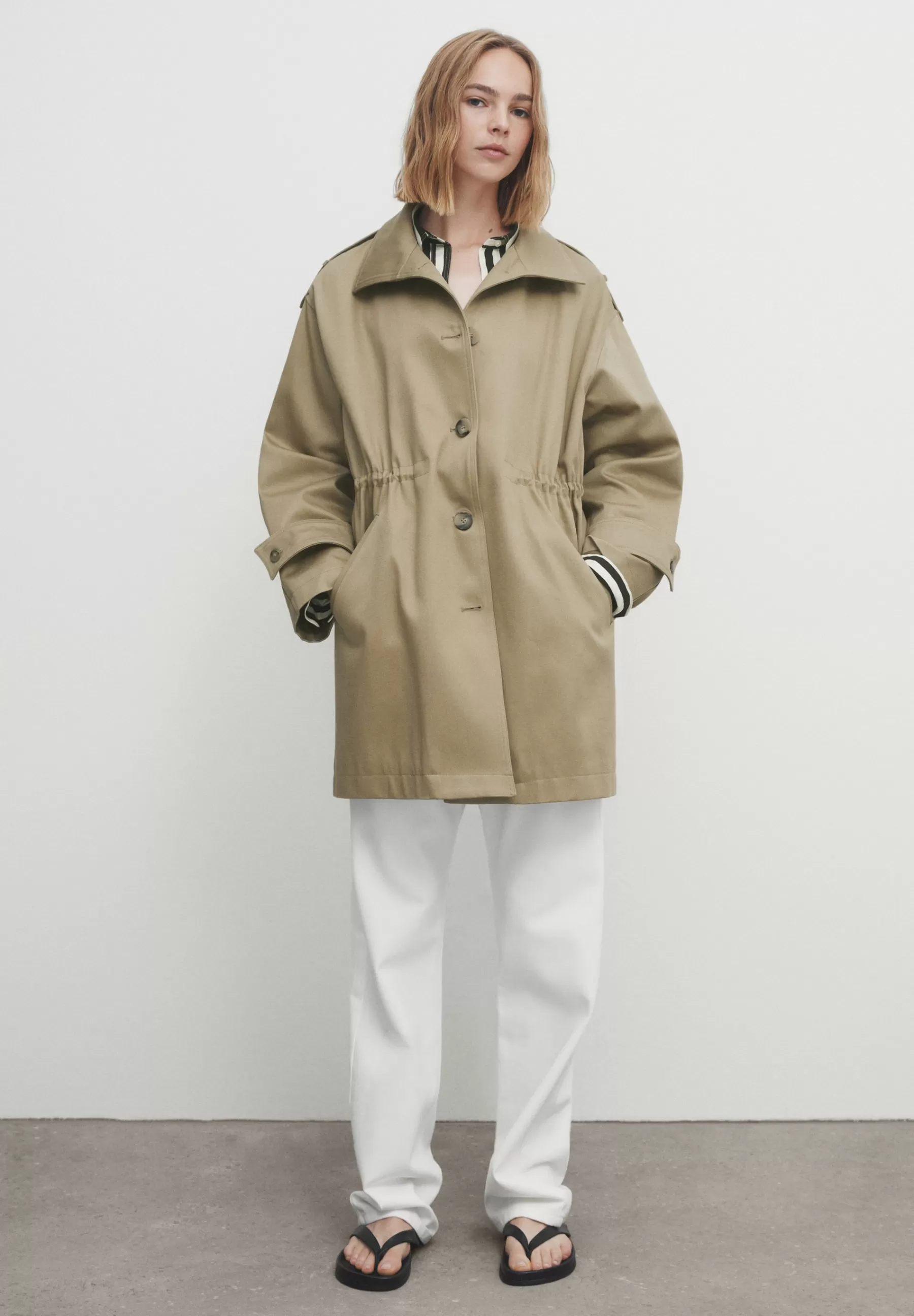 Massimo Dutti With Adjustable Waist And Buttons - Parka>Dames Parka's